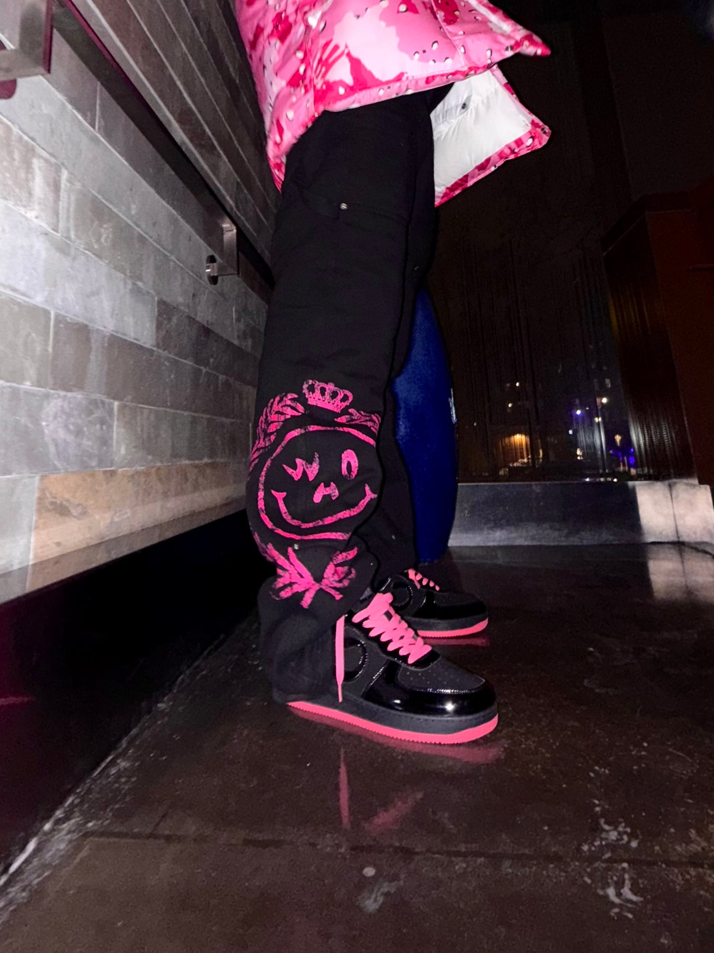 Who Knows ? Pink Laurel Wreath Double Knee Sweats